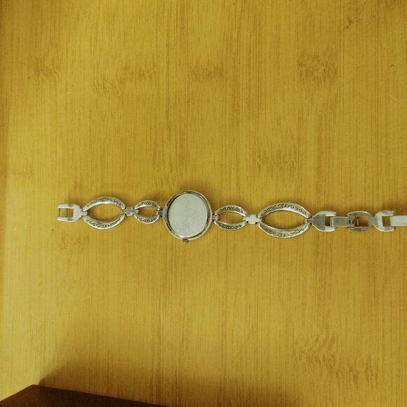 Brighton Watch Alta Womens Silver Gold Tone Heart Design Quartz Movement Adjusta - Picture 7 of 8